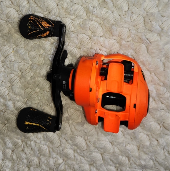 Lew's Xfinity Speed Spool XF1SHLA baitcasting reel - Picture 1 of 4